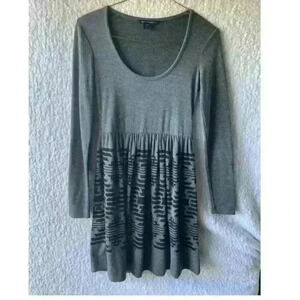 French Connection | Aztec long sleeve viscose rayon long sleeve dress size 6 med